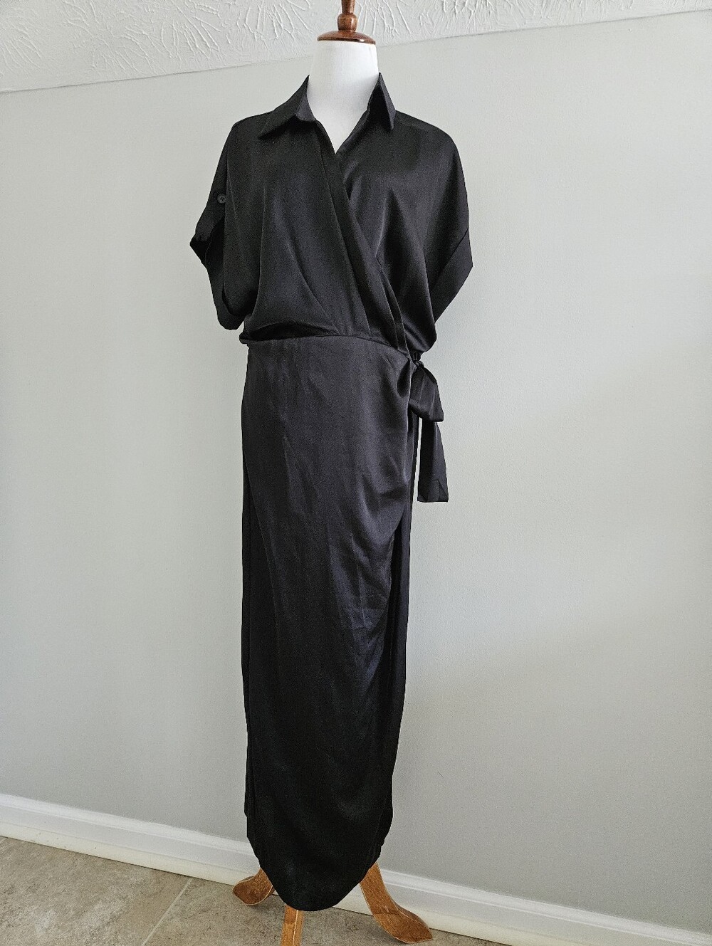 entro | Classic Black Wrap Maxi Dress